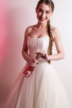 Load the image into the Gallery viewer, Hello Kitty Sweet Pink Spumante Rosè 2 Bottle & BeautifulGift Box