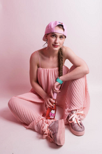 Load the image into the Gallery viewer, Hello Kitty Wine Sweet Pink & Gift Box